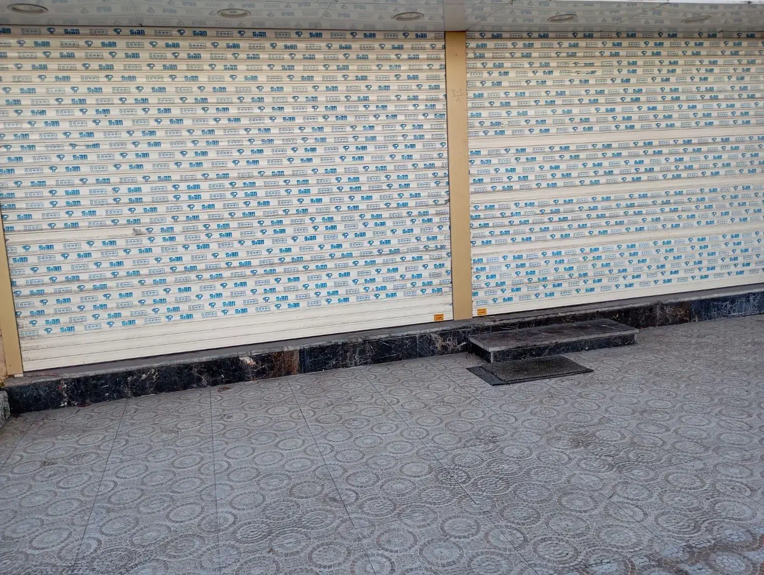 اجاره80مترمغازه بابر9مترجاده انزلی روبروی سیتادیوم|اجارهٔ مغازه و غرفه|رشت, معلم|دیوار