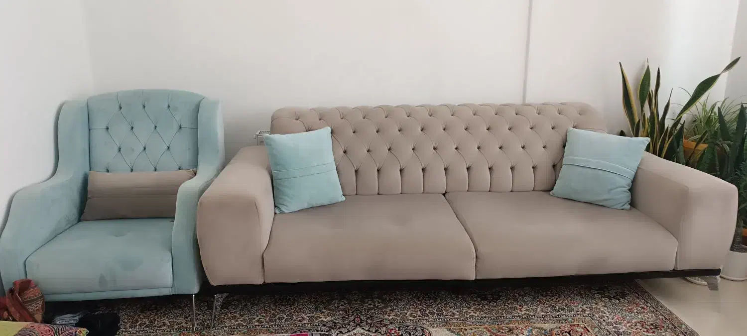 مبلمان  همراه با میز عسلی|مبلمان خانگی و میز عسلی|پرند, فاز ۶|دیوار