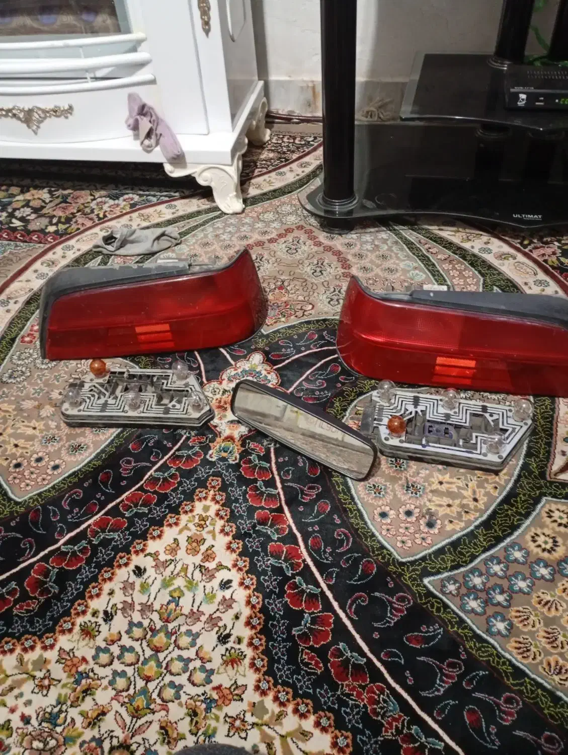 چراغ عقب|قطعات یدکی و لوازم جانبی|قم, گلزار|دیوار