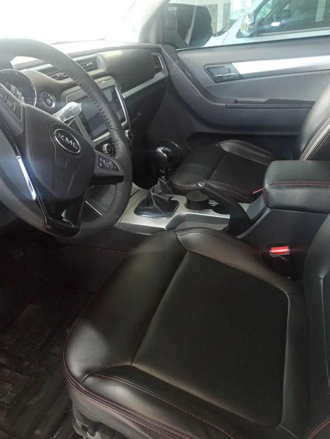 یک دستگاه کی ام سی T8|خودرو سواری و وانت|پیرانشهر, |دیوار