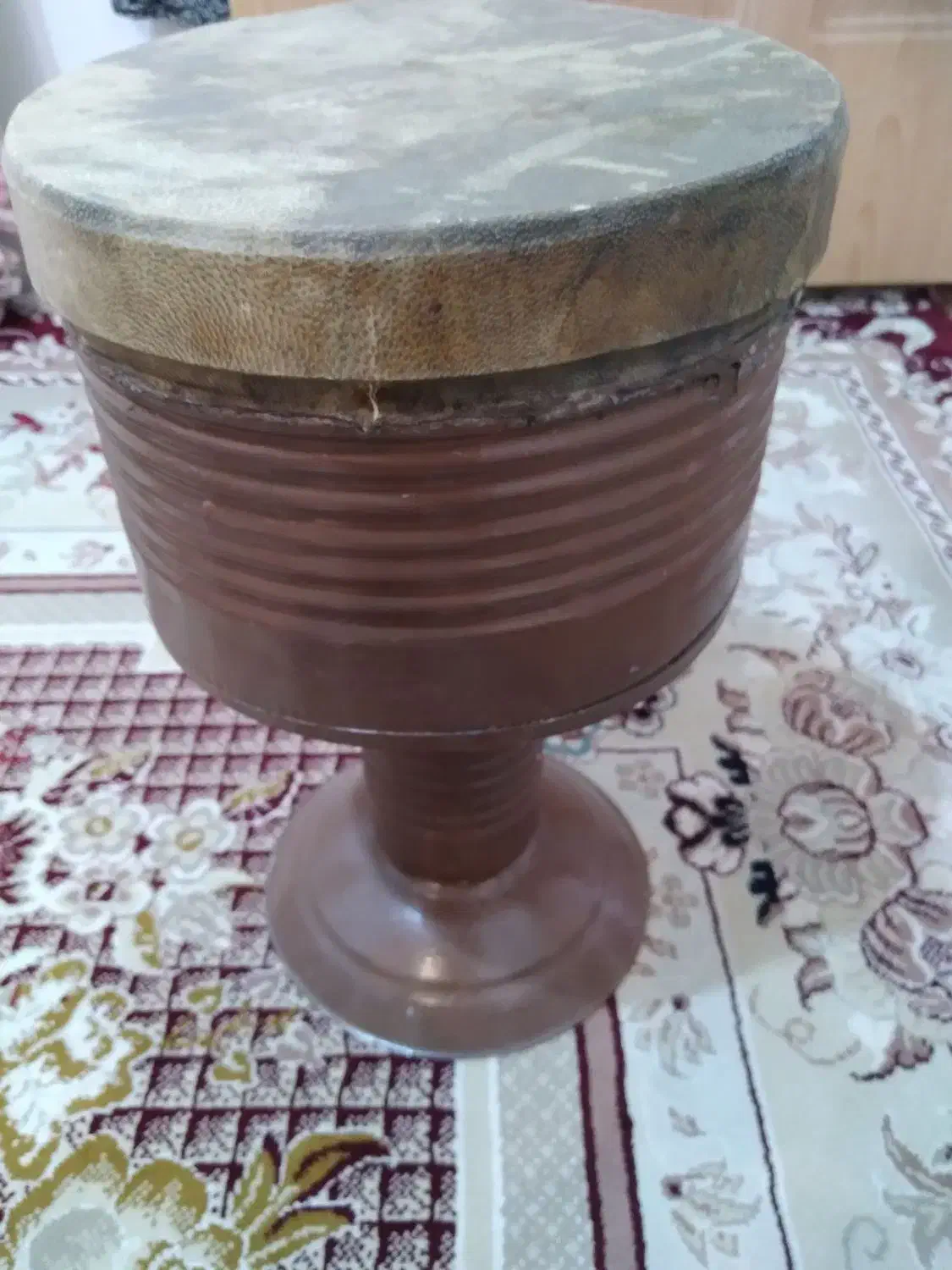 تنبک دست ساز|سازهای سنتی|شهرکرد, |دیوار