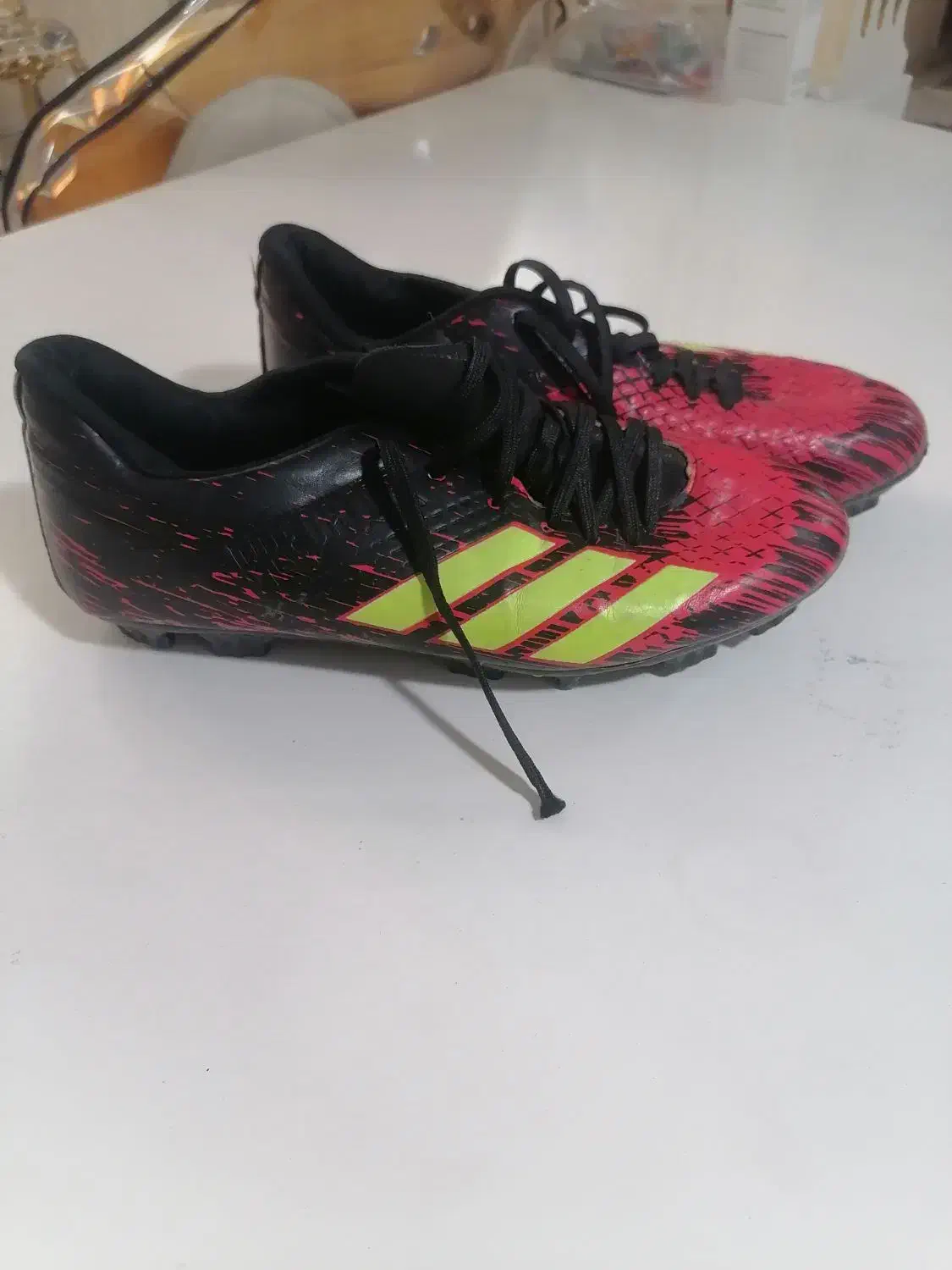 کفش فوتبال|کیف، کفش، کمربند|بروجرد, |دیوار