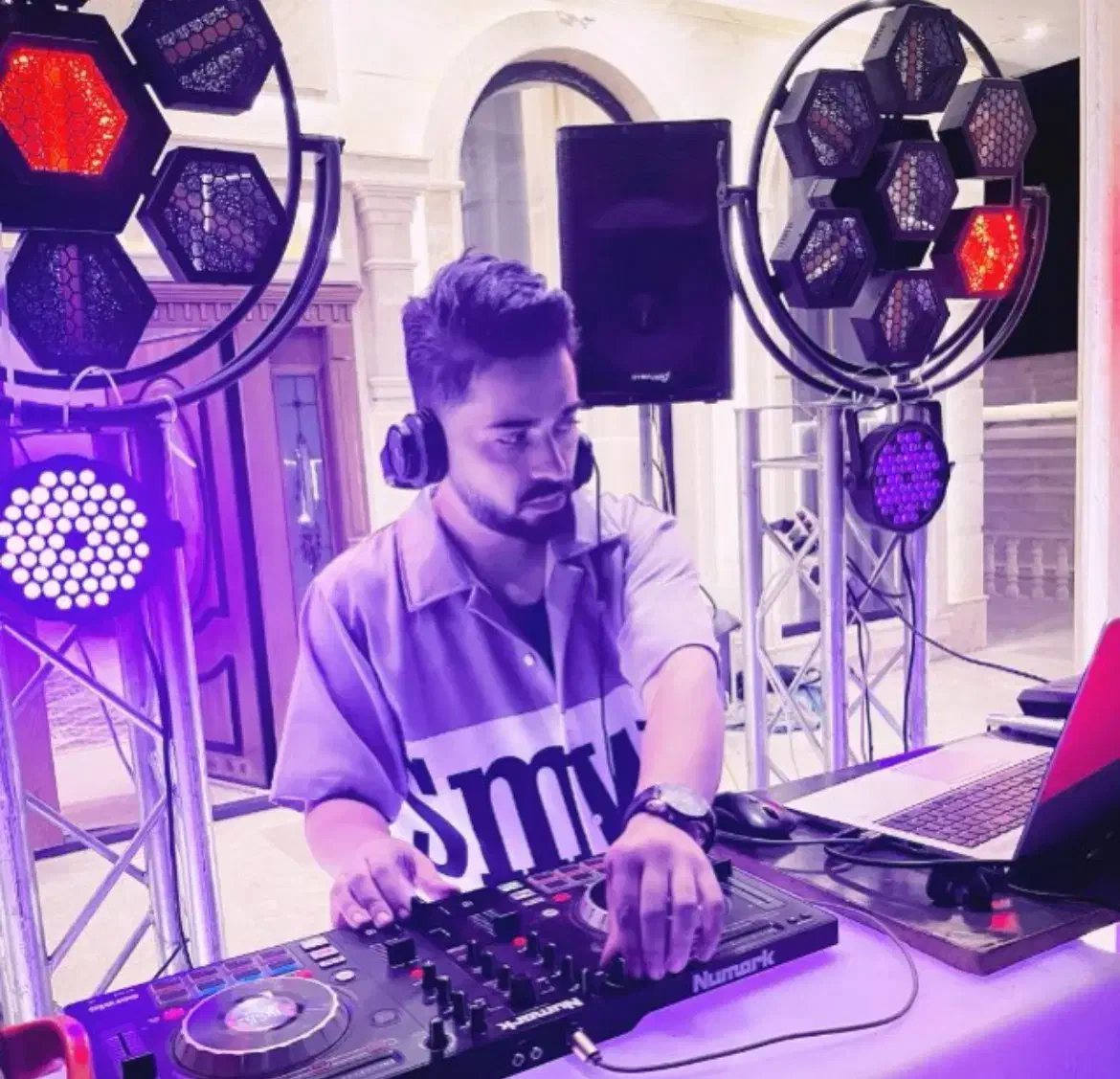 اجرای حرفه ای دیجی dj مراسمات با اجرای زنده گیتار|خدمات پذیرایی، مراسم|کرج, گوهردشت|دیوار