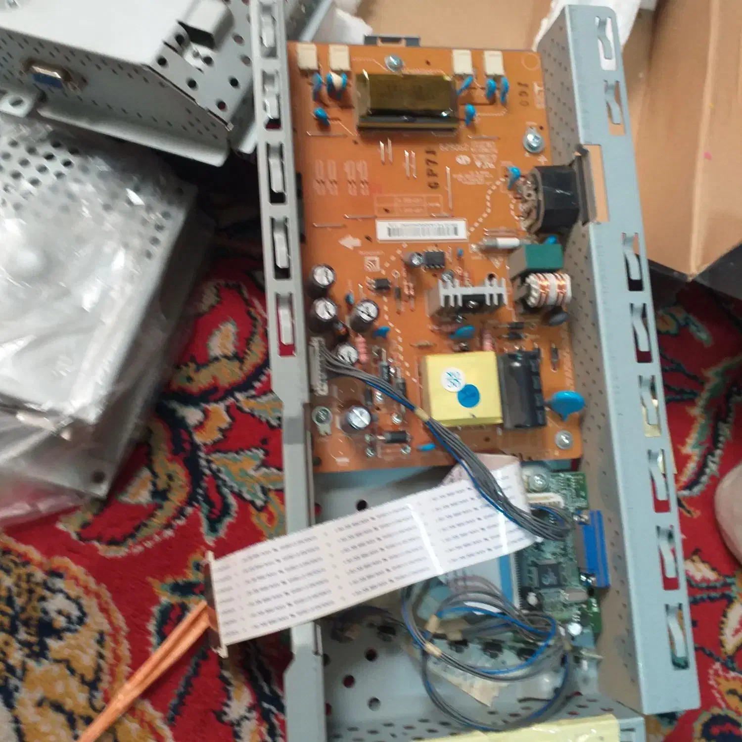 برد سالم مانیتور کامپیوتر|قطعات و لوازم جانبی رایانه|دورود, |دیوار