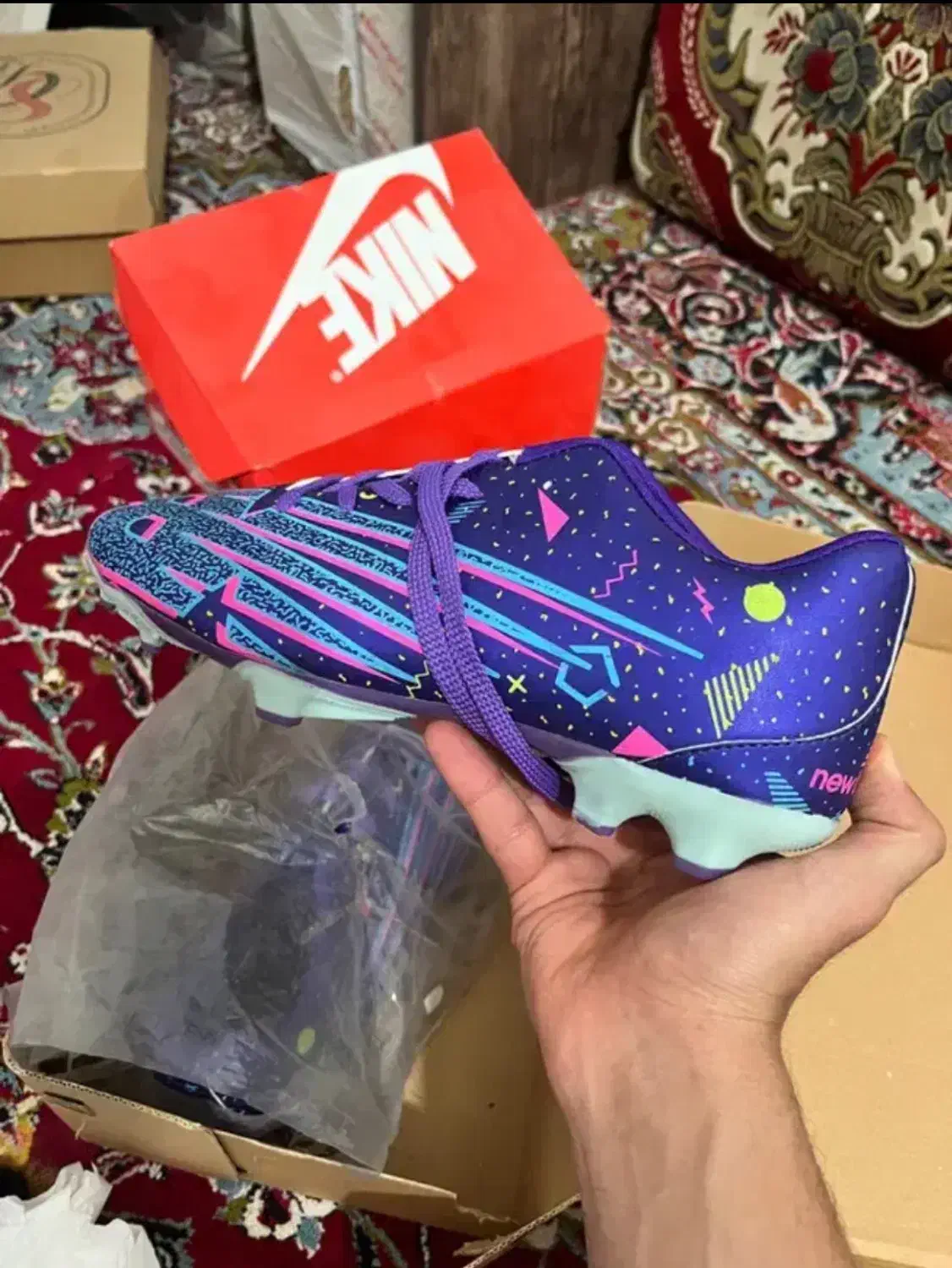 کفش فوتبال New Balance استوک‌دار نو  سایز ۴۴-۴۳|کیف، کفش، کمربند|اهواز, شریعتی جنوبی|دیوار