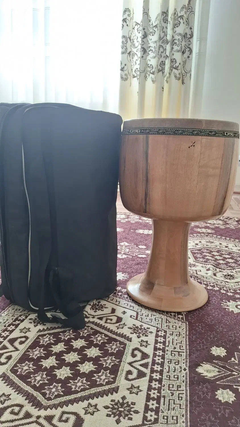 تنبک به همراه کیف مخصوص تنبک|سازهای سنتی|همدان, |دیوار