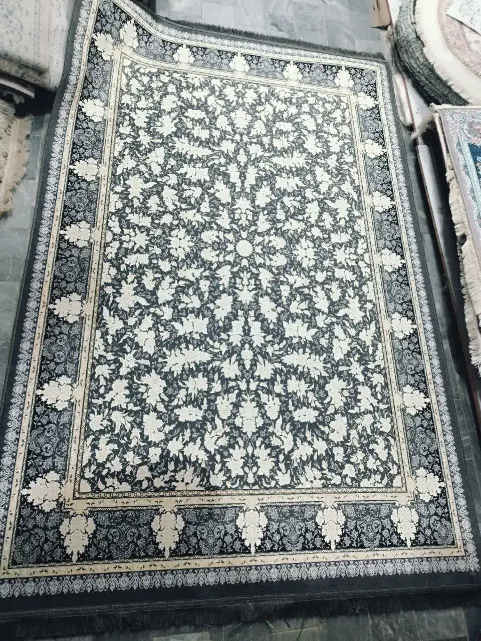 روفرشی کشدار|روفرشی|قم, امامزاده ابراهیم|دیوار