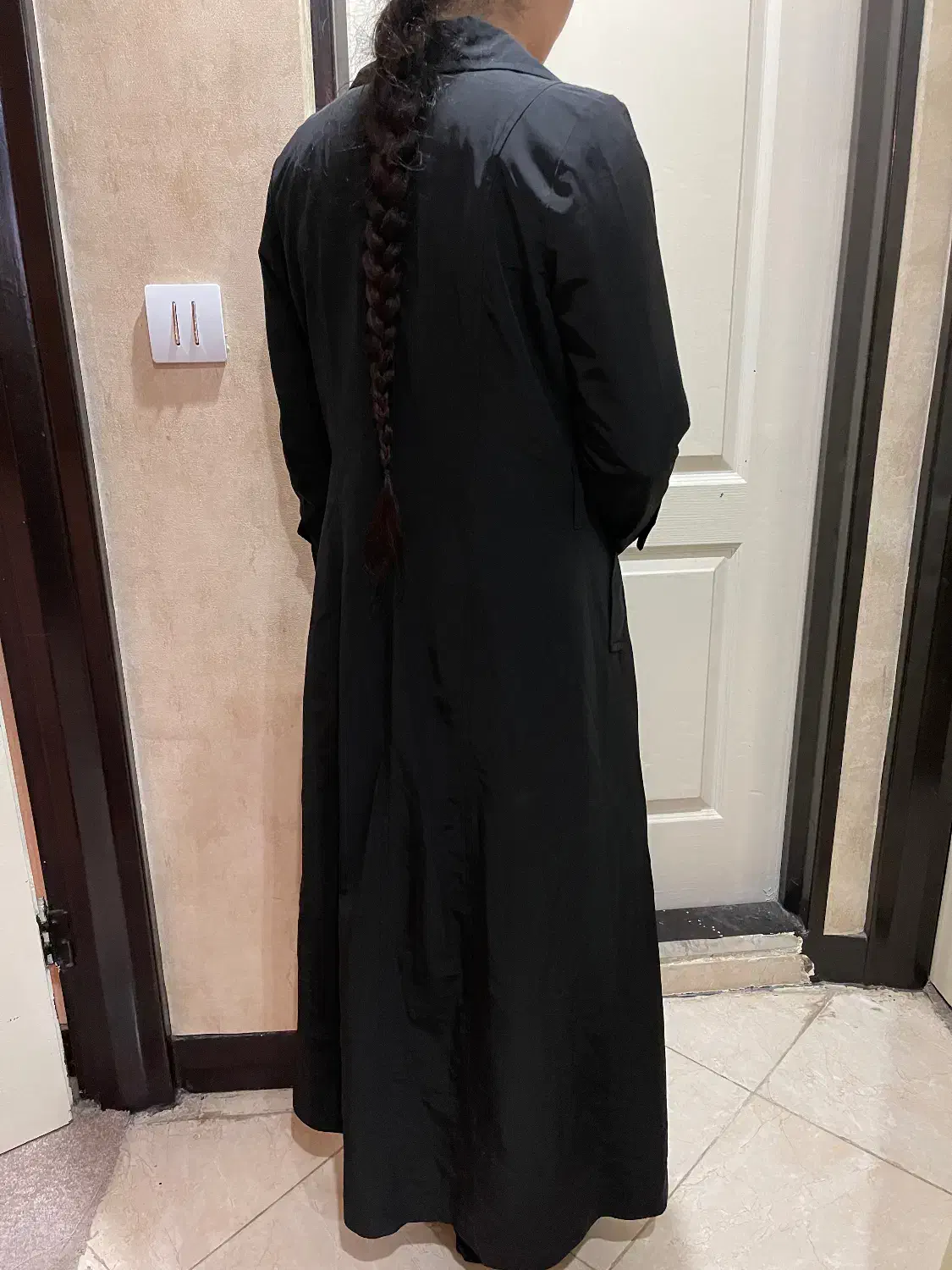 بارونی بلند|لباس|هشتگرد, فاز ۱ مهستان|دیوار