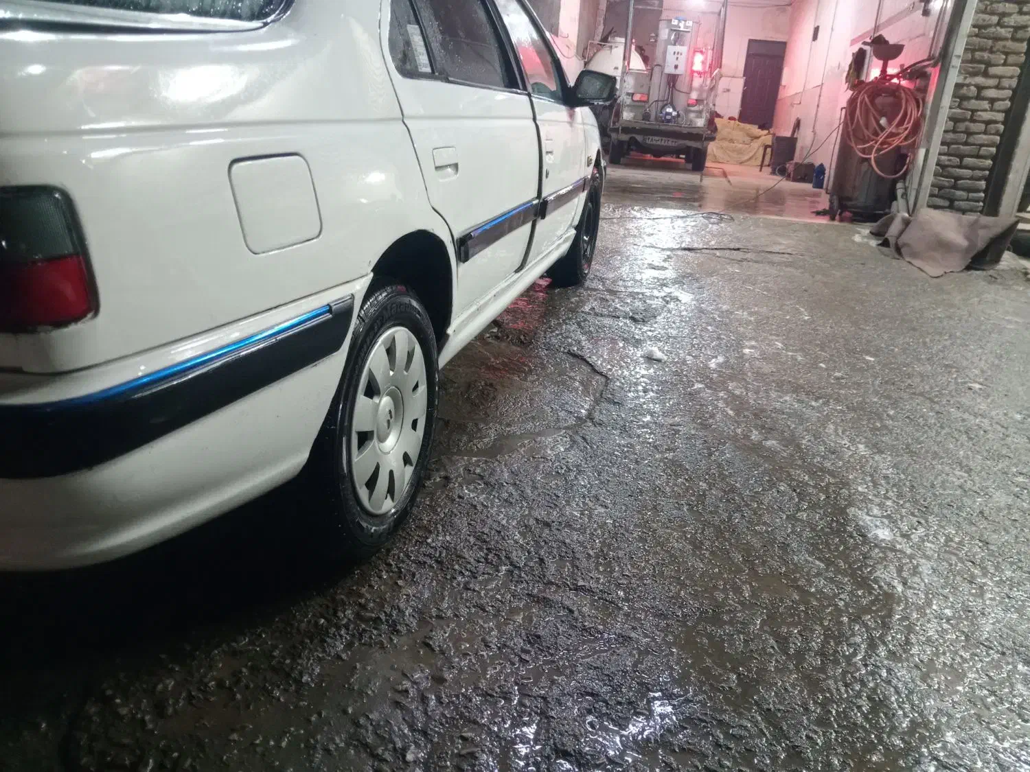 پارس مدل ۷۹ سفید|خودرو سواری و وانت|مشهد, کوشش|دیوار