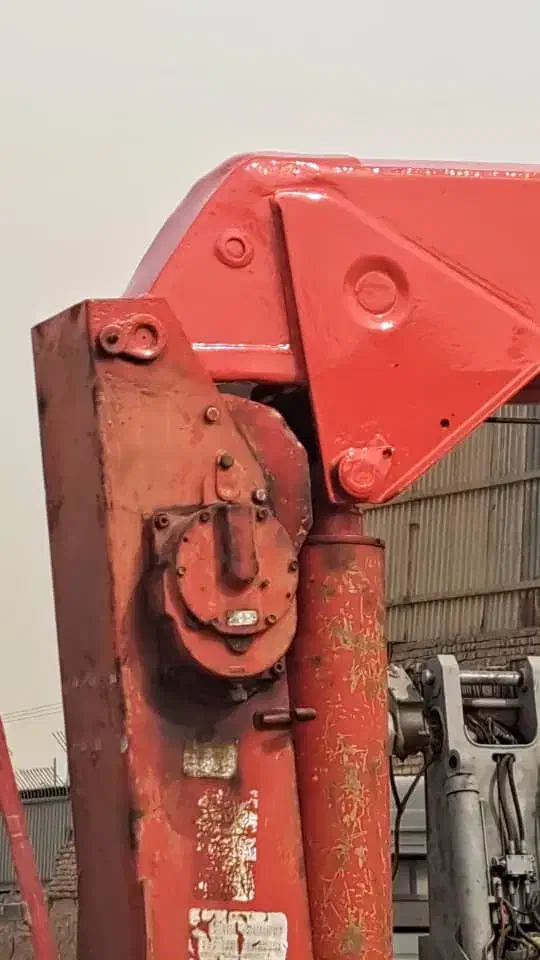 فروش بادسان جرثقیل یونیک۳تن مدل۸۱|خودرو سنگین|اصفهان, بهارستان|دیوار