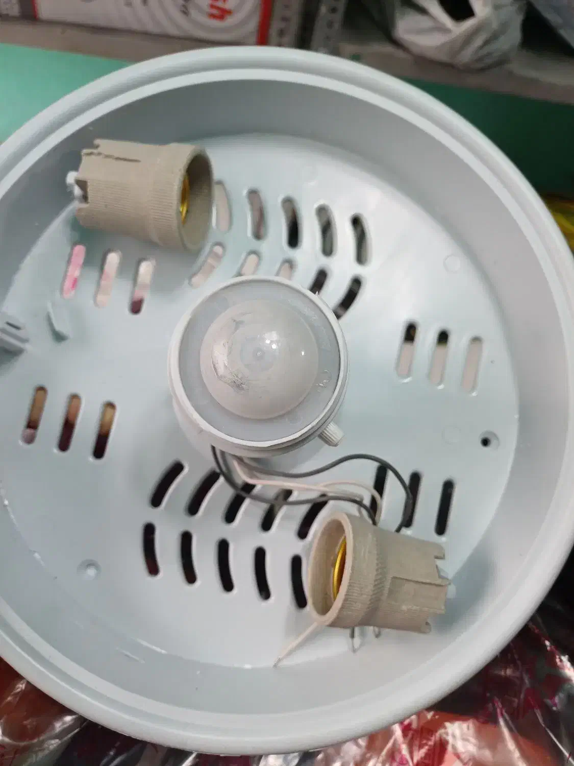 چراغ سنسور دار|لامپ و چراغ|رشت, گیل|دیوار