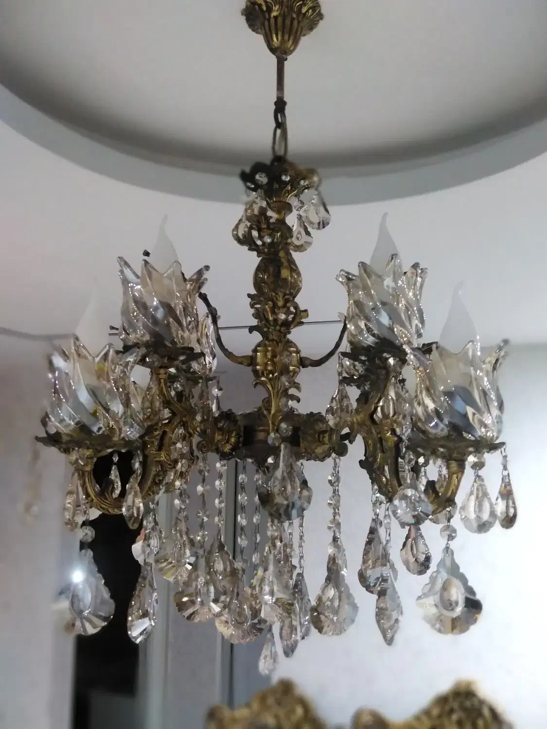 لوستر|لوستر و چراغ آویز|رشت, نظری|دیوار