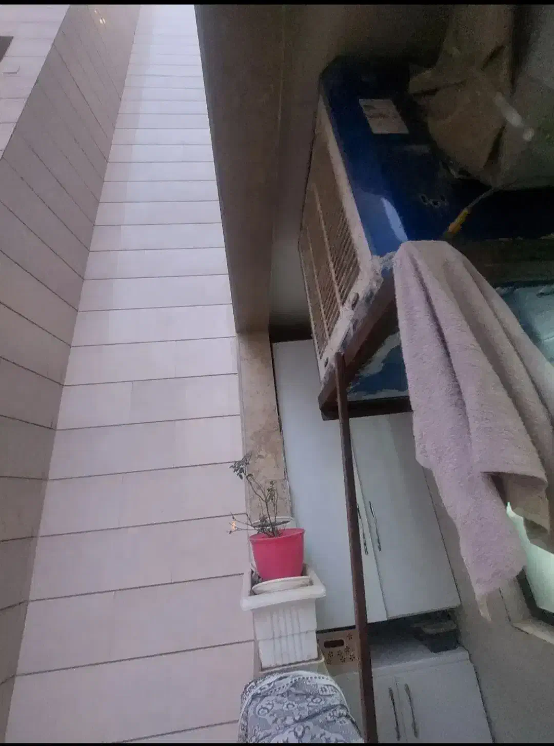 کولر ۵۰۰۰ آبی همراه با پایه|کولر آبی|نسیم‌شهر, |دیوار