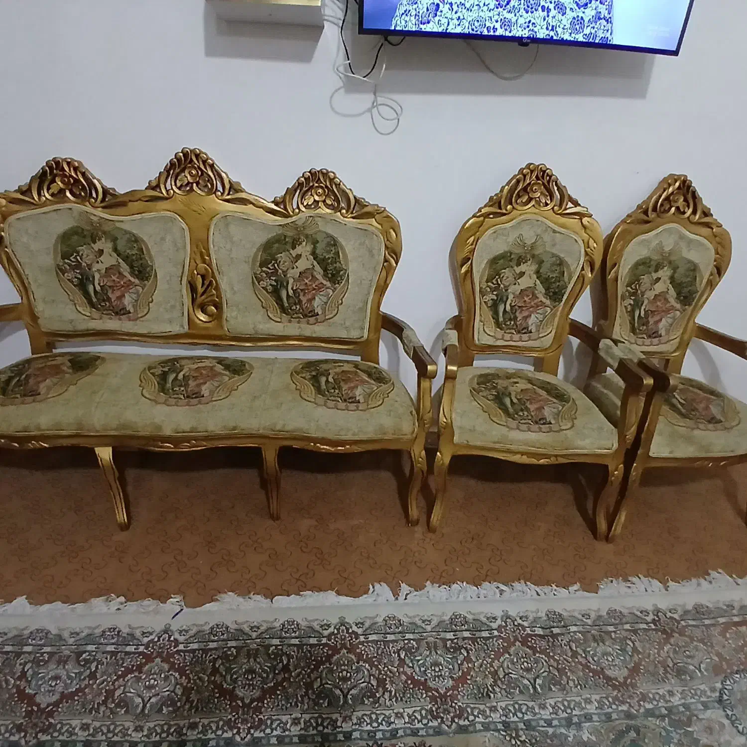 مبل سلطنتی|مبلمان خانگی و میز عسلی|باسمنج, |دیوار