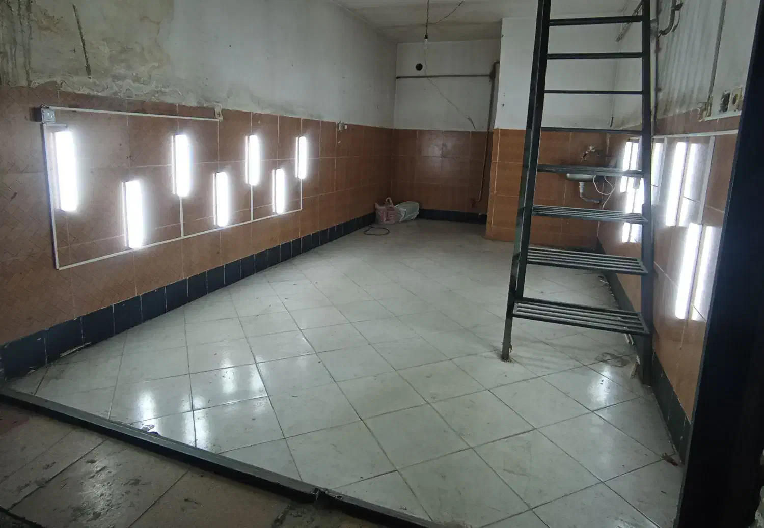 سیمکشی،نصب چراغ led و نورمخفی|خدمات پیشه و مهارت|ارومیه, |دیوار