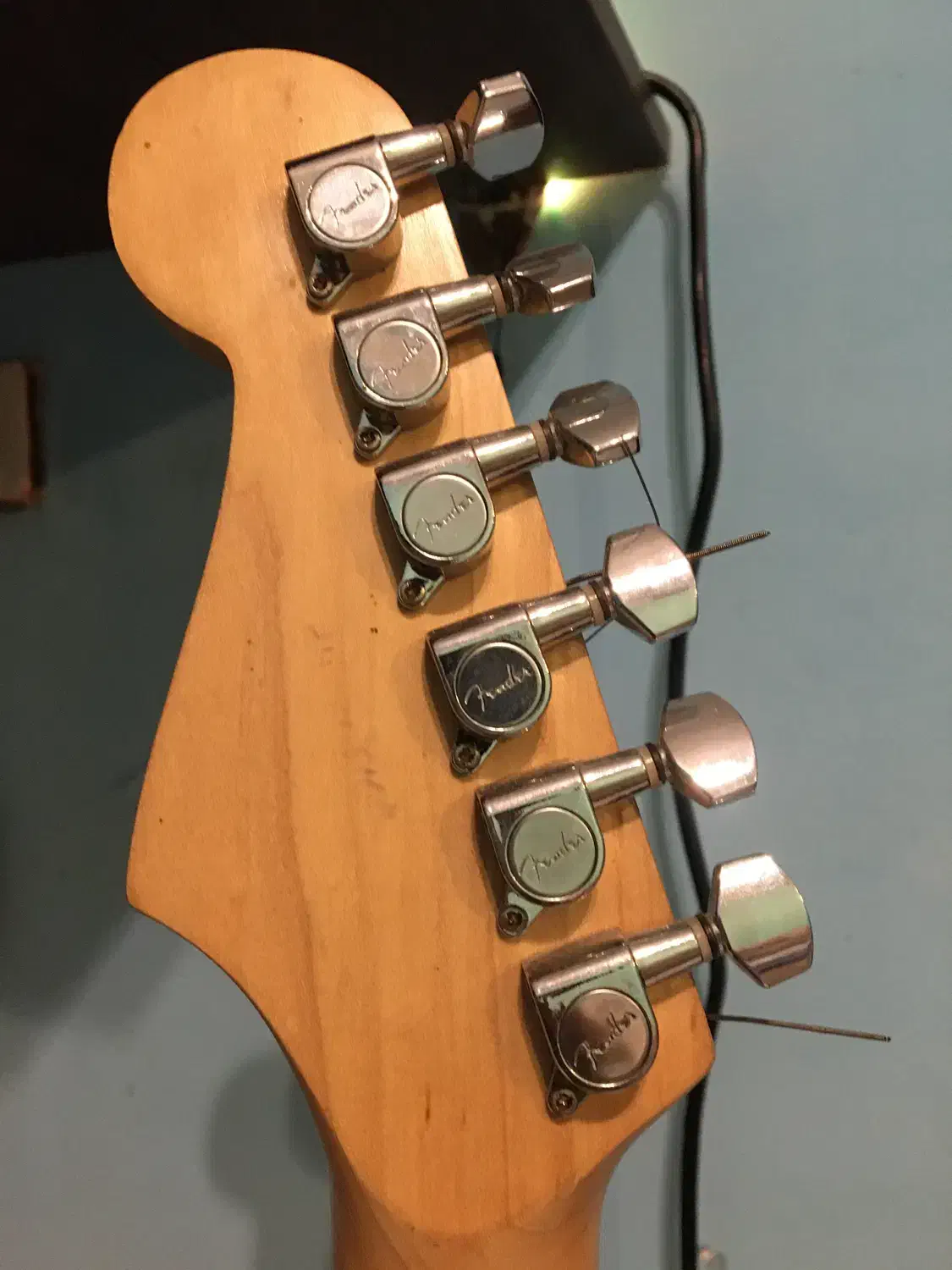 گیتار الکتریک|گیتار، بیس، امپلیفایر|علی‌آباد کتول, |دیوار