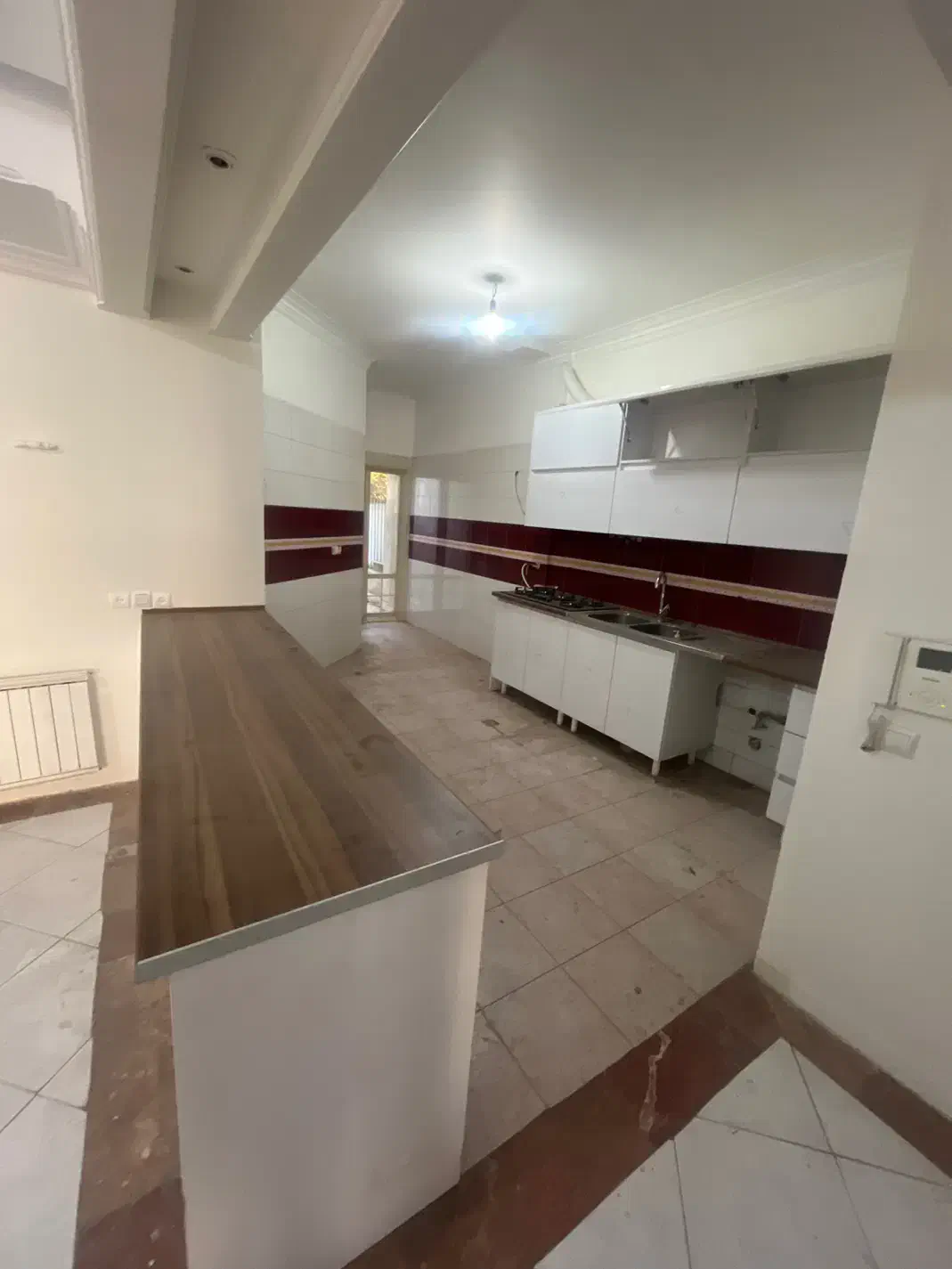 ۱۰۵متر دو خوابه حیاط اختصاصی و شبیه ب خونه ی کودکی