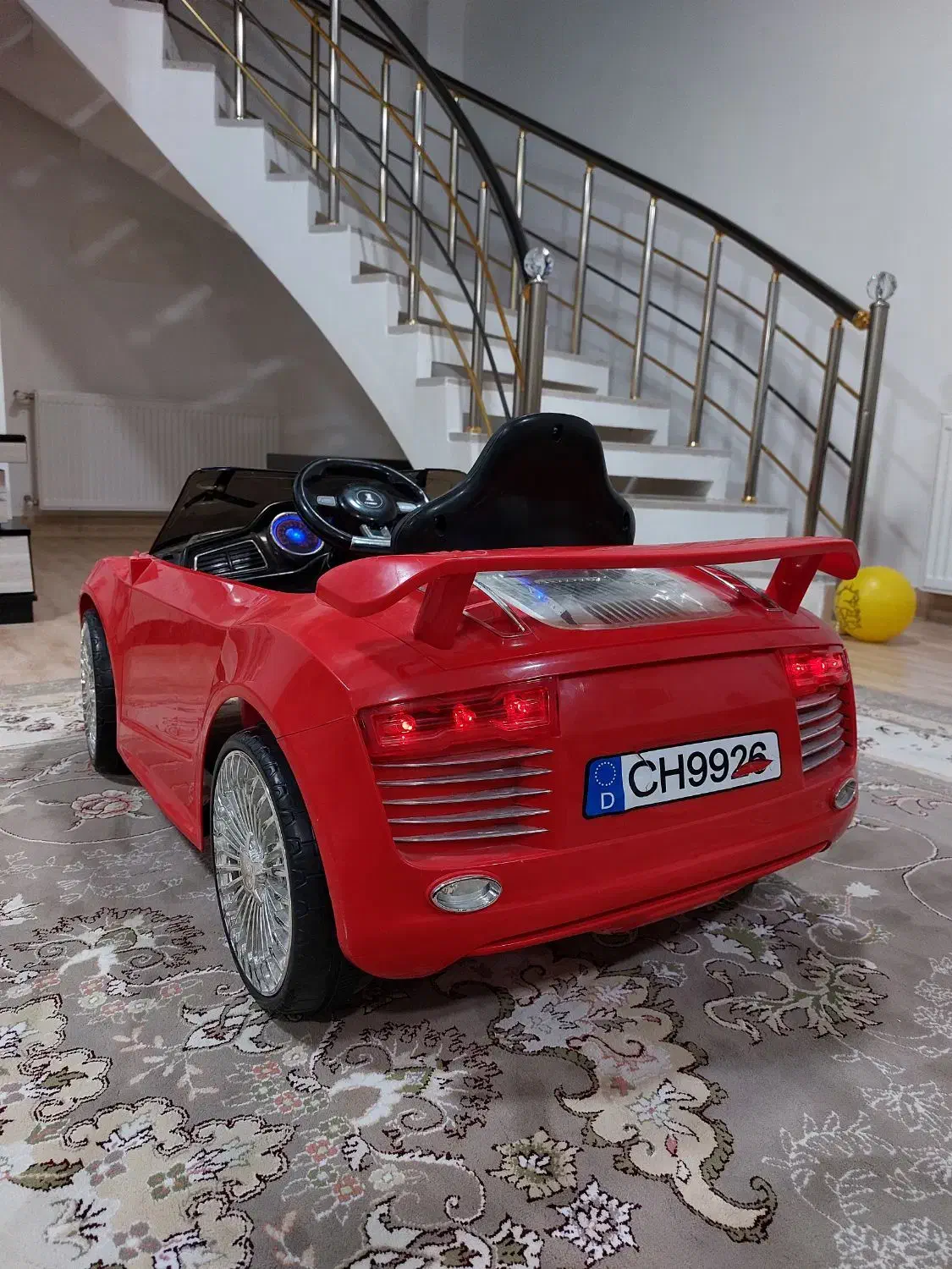 ماشین شارژی آئودی|اسباببازی|قروه, |دیوار