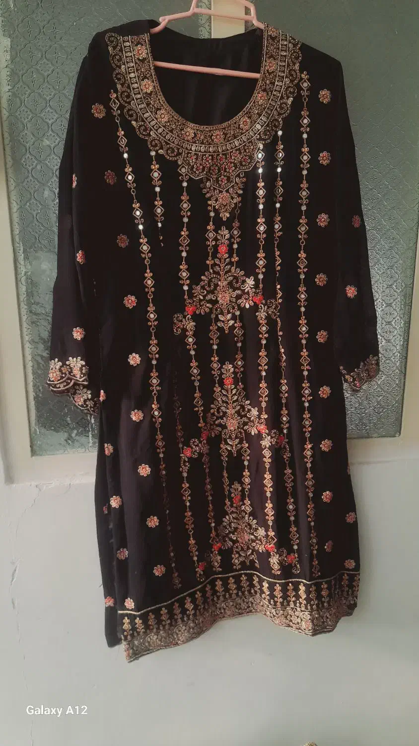 چند دست لباس مجلسی هندی|لباس|یزد, |دیوار