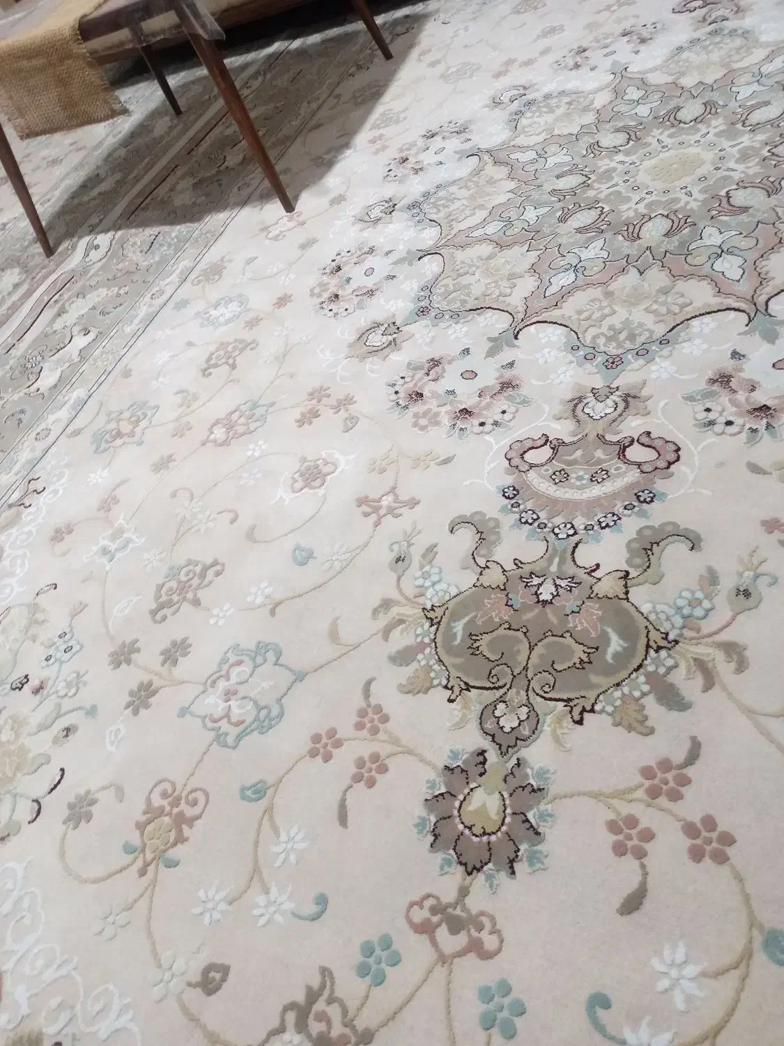 دو عدد فرش دوازده متری پاتریس نقش برجسته|فرش|اهواز, کوی باهنر|دیوار