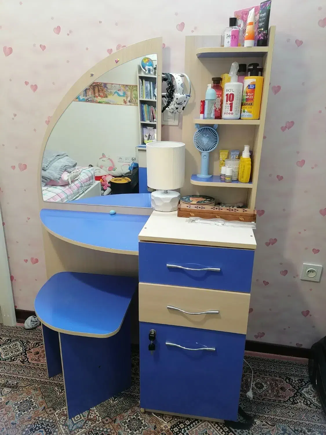 میز آرایشی|جاکفشی، کمد، دراور|سیرجان, |دیوار