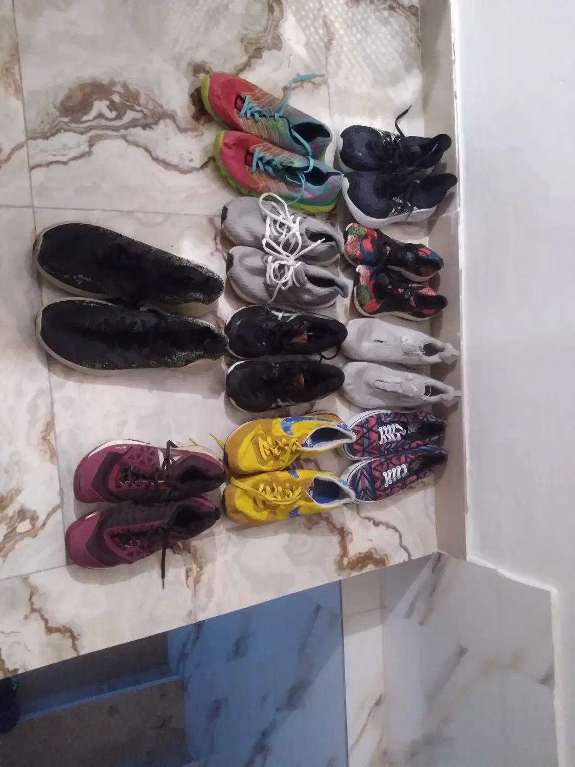 کتونی اورجینال|کیف، کفش، کمربند|قروه, |دیوار