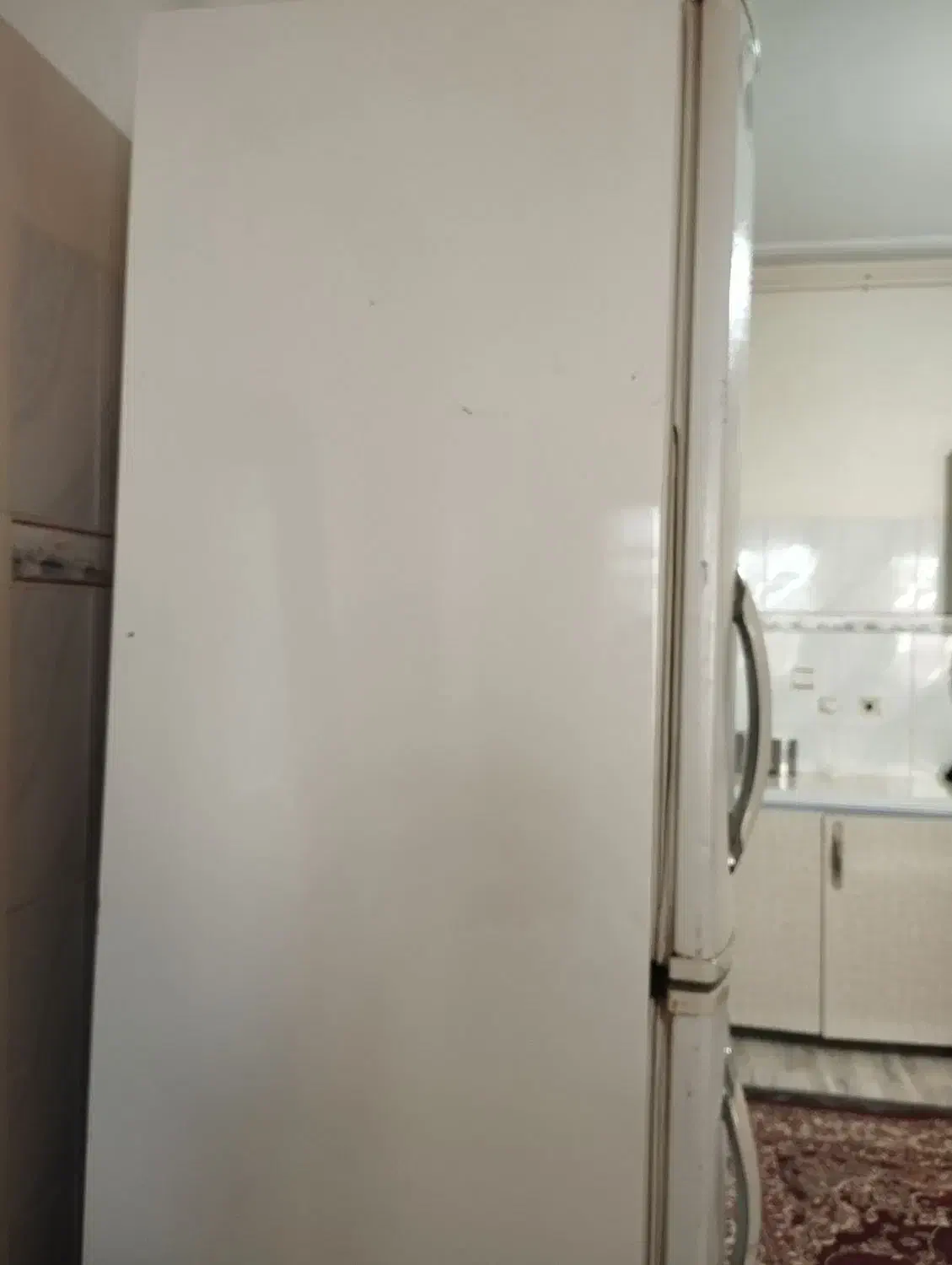 یخچال سالم تمیز هیچ مشکلی نداره|یخچال و فریزر|بهار, |دیوار