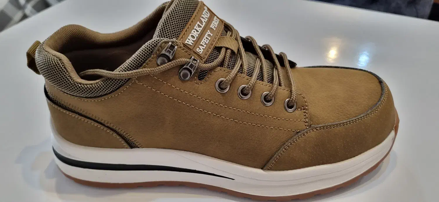 کفش ایمنی|کیف، کفش، کمربند|جم, |دیوار