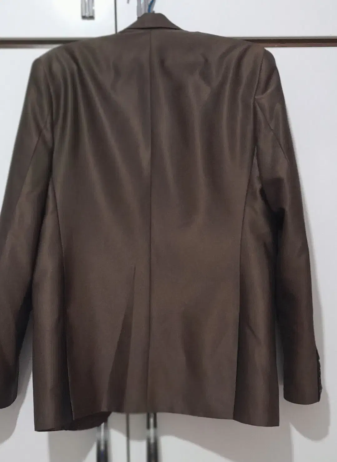 کت و شلوار|لباس|اصفهان, شیخ اشراق|دیوار