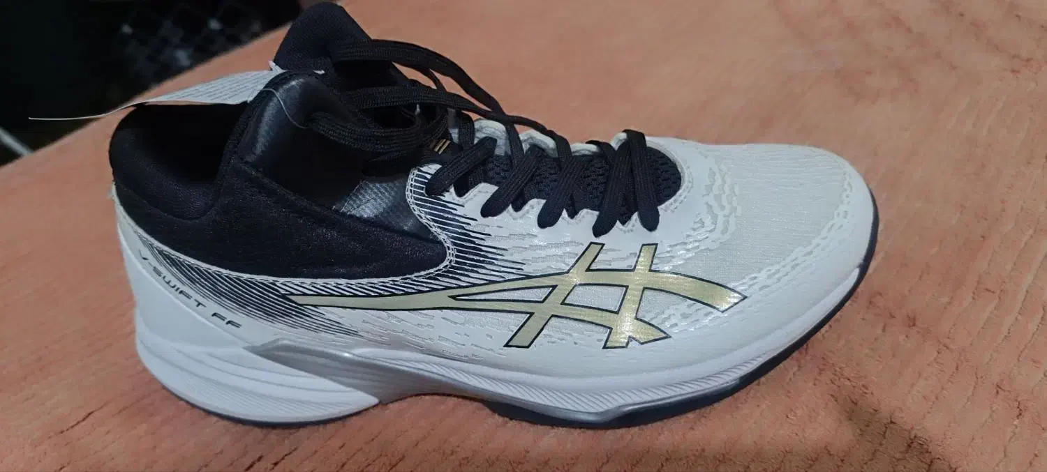 کفش والیبال ارجینال|ورزشهای توپی|تربتحیدریه, رضاشهر|دیوار