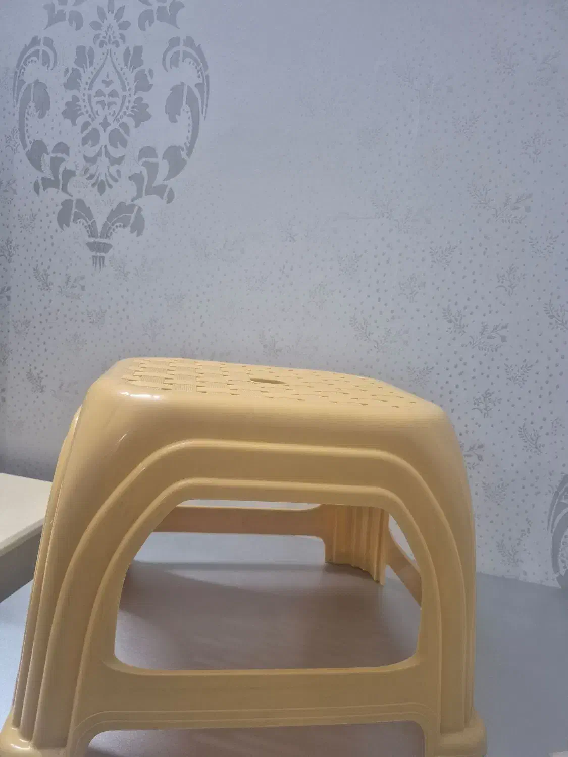 چهار پایه حمام، کاملا نو،۲عدد بزرگ،۱عدد کوچک|صندلی و نیمکت|تهران, خلیج فارس|دیوار