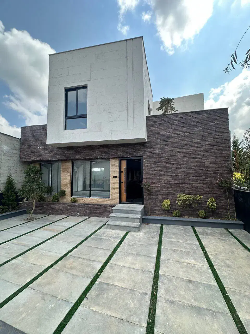 ویلا لوکس در جاده دریا|فروش خانه و ویلا|آمل, |دیوار