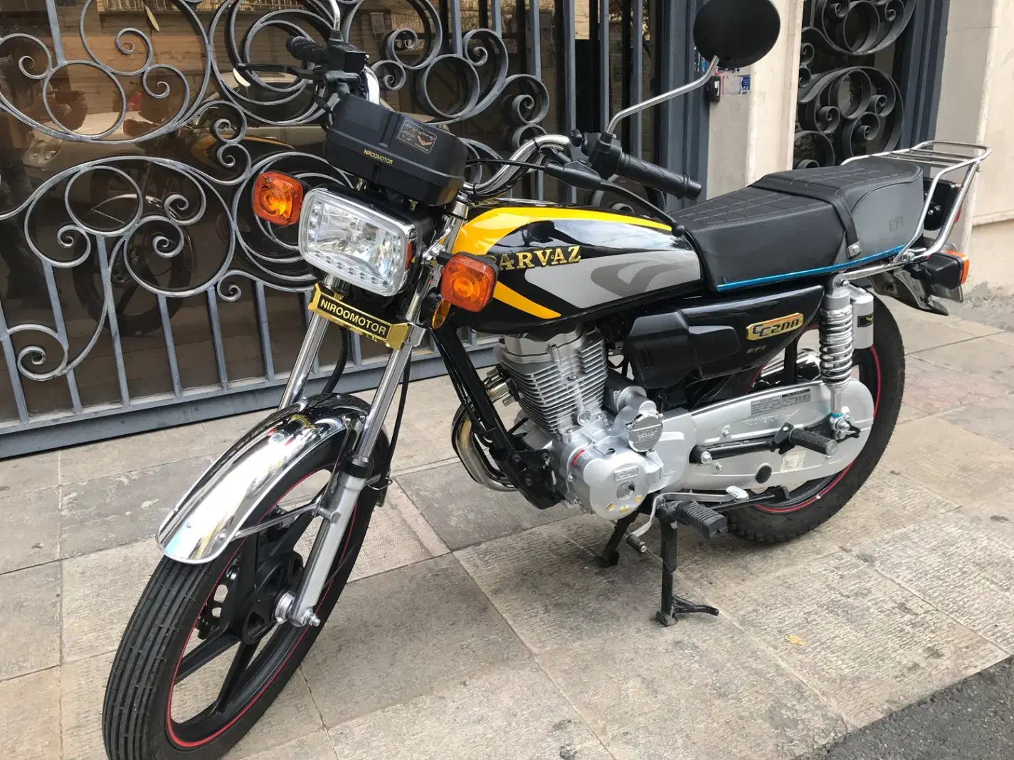 پرواز ۲۰۰ در حد صفر|موتورسیکلت|تهران, گیشا|دیوار