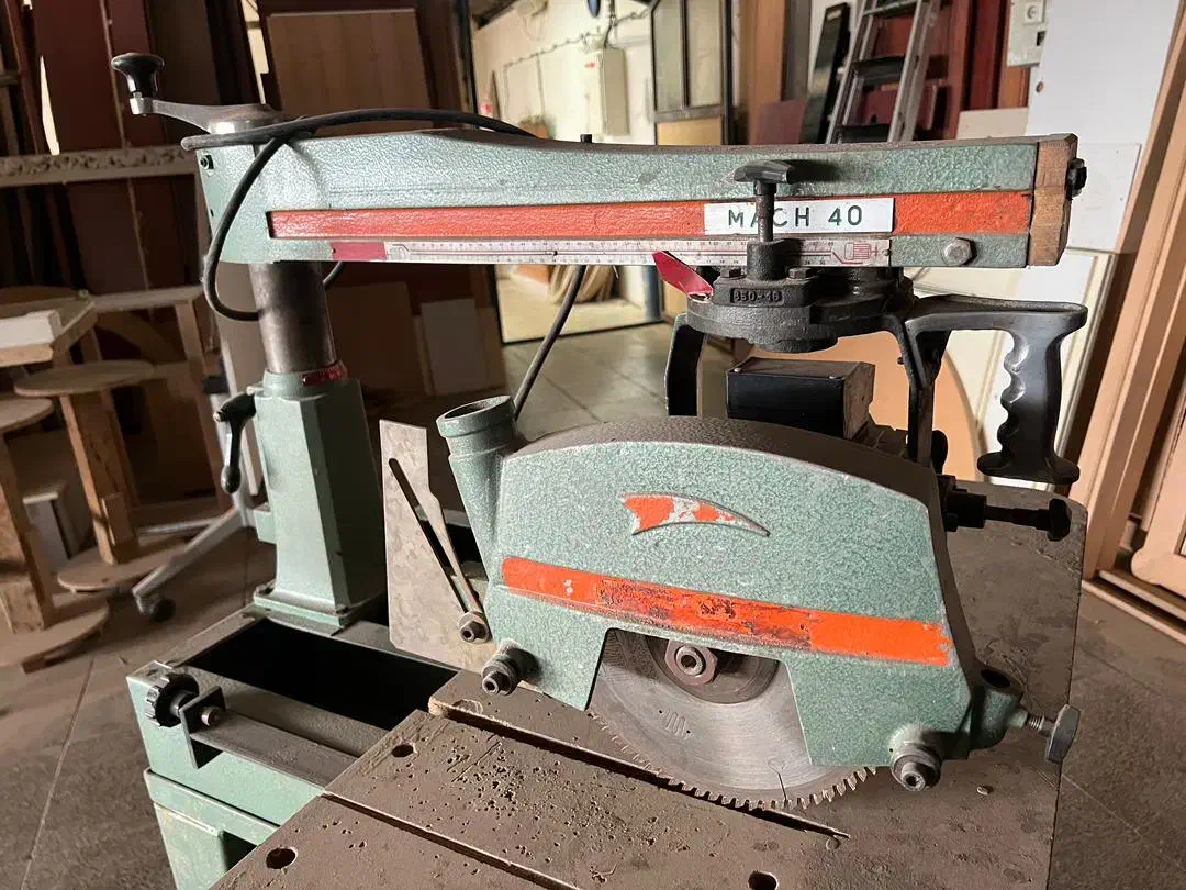 اره دیوالت ایتالیایی / کمپرسور باد ۳۰۰ آلمانی|ابزارآلات|جاجرود, |دیوار