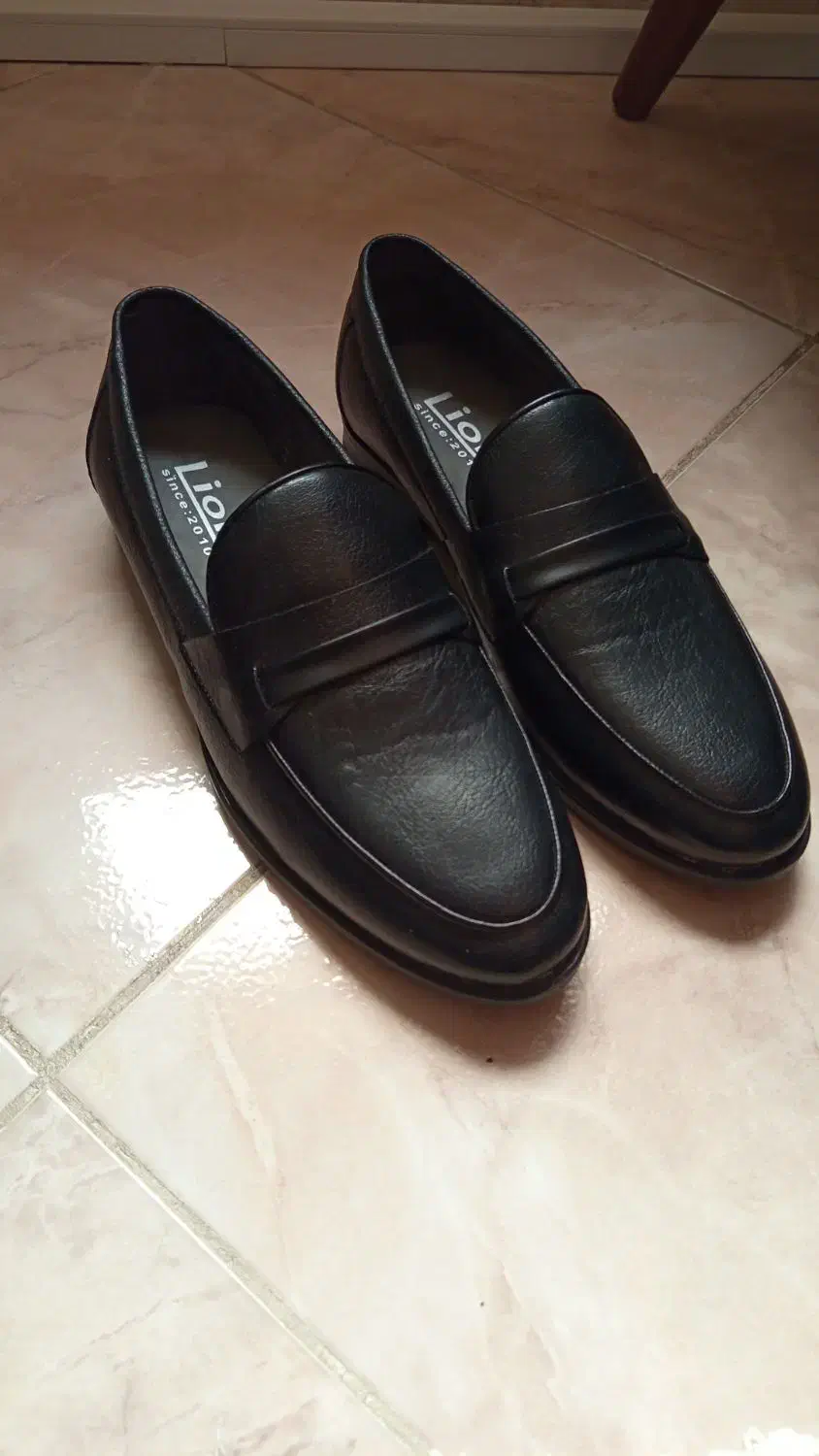 کفش|کیف، کفش، کمربند|لنگرود, |دیوار