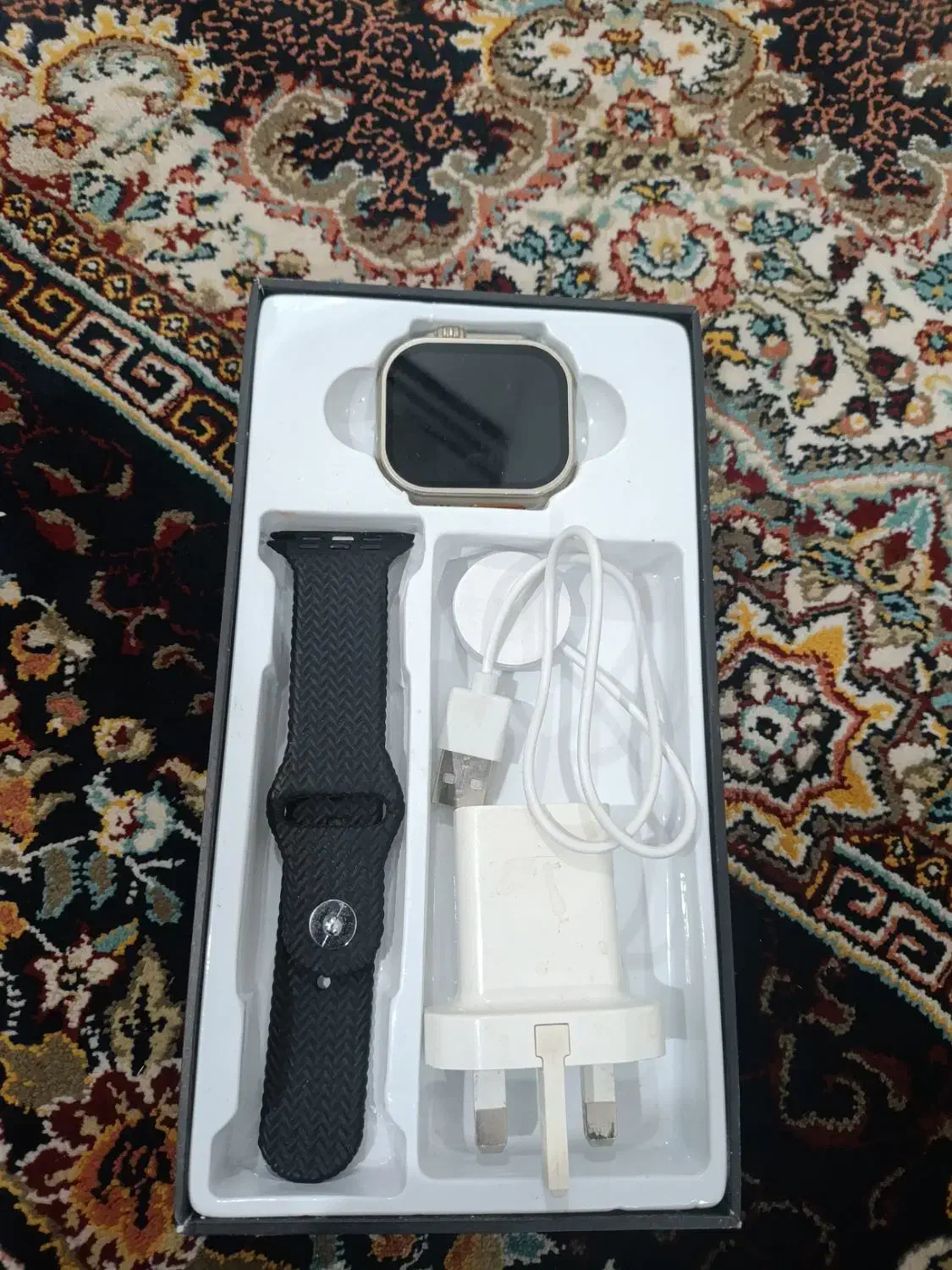 ۲ میلیون|ساعت|اهواز, کوی آزادی|دیوار