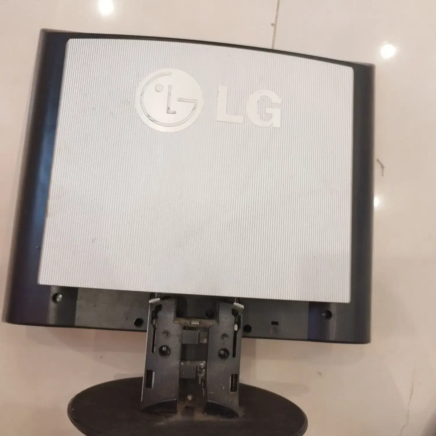 کامپیوتر LG سالم بدون کیس|رایانه رومیزی|کیش, |دیوار