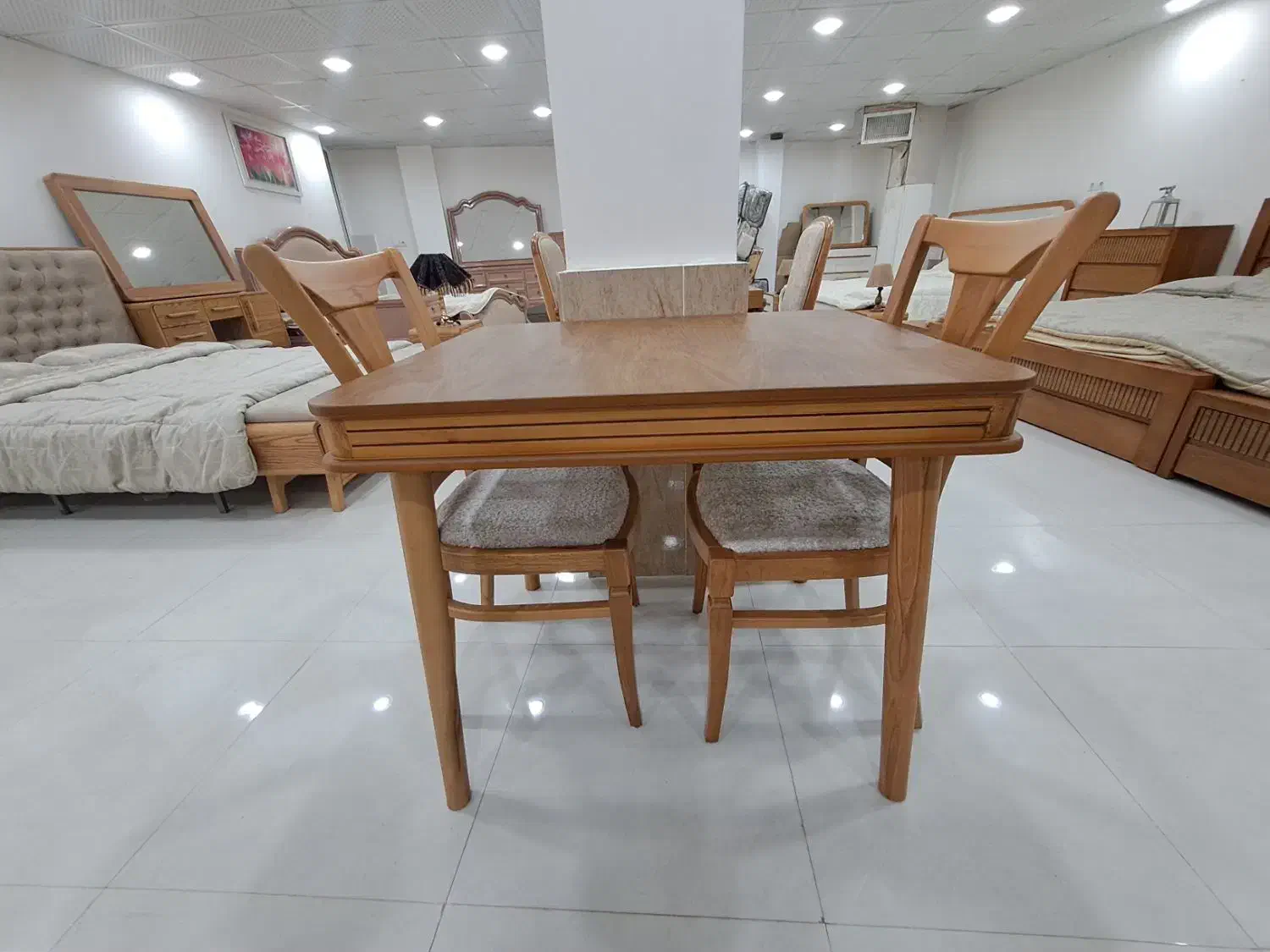 سرویس ۲ نفره ایلار|میز و صندلی غذاخوری|شاهین دژ, |دیوار