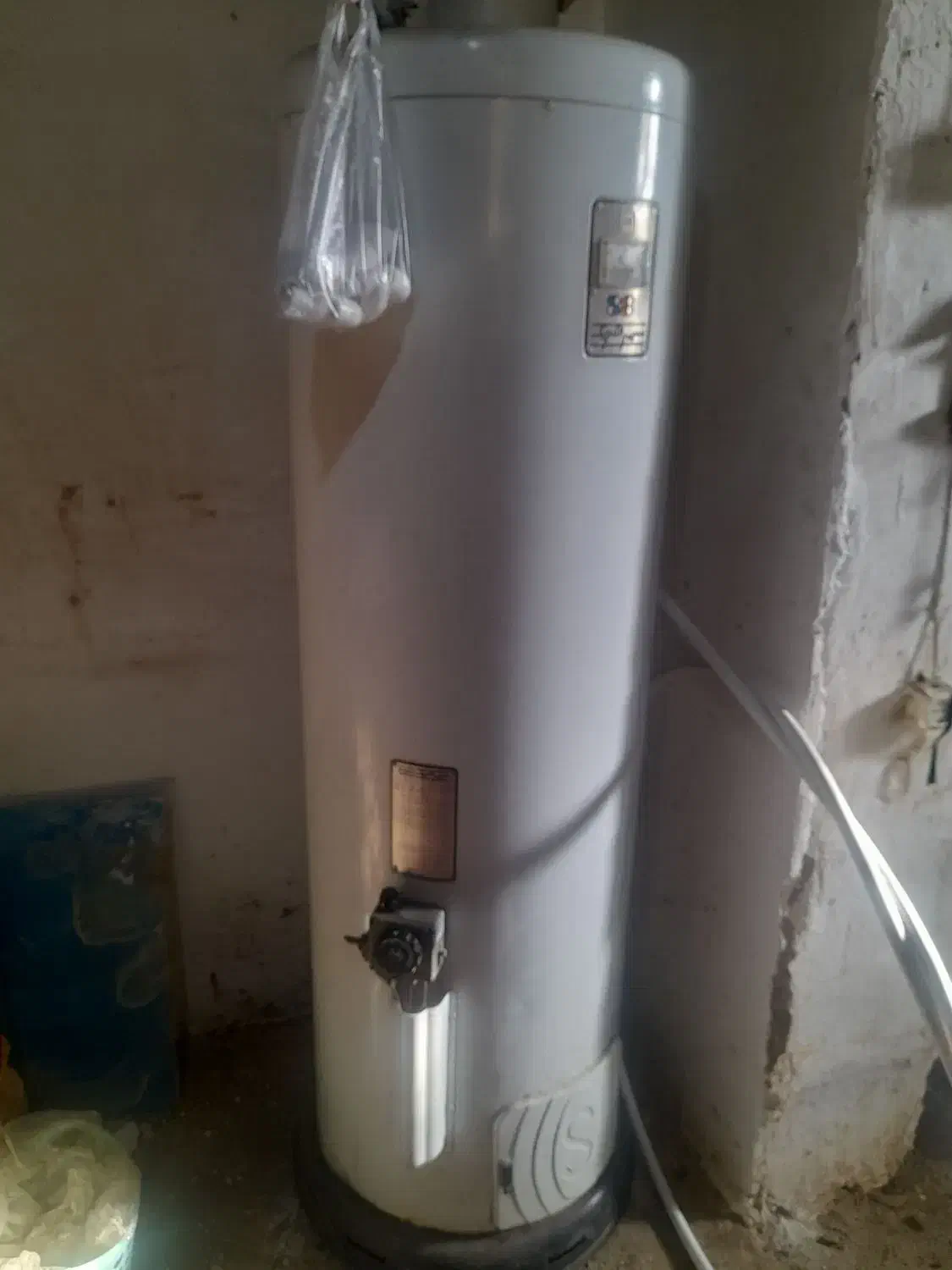 ابگرمکن|آبگرمکن، پکیج، شوفاژ|زند, |دیوار