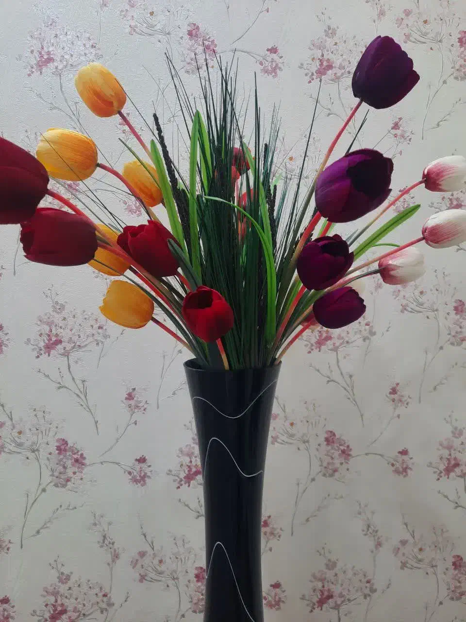 گلدان مشکی|گل مصنوعی|ساوه, |دیوار