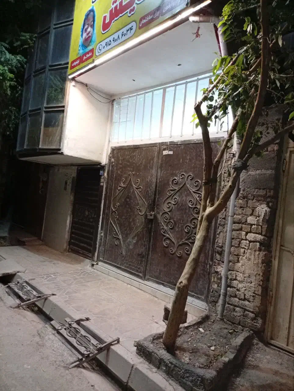 یه دونه درب حیاط|فعالیت داوطلبانه|مشهد, شهرک مهرگان|دیوار