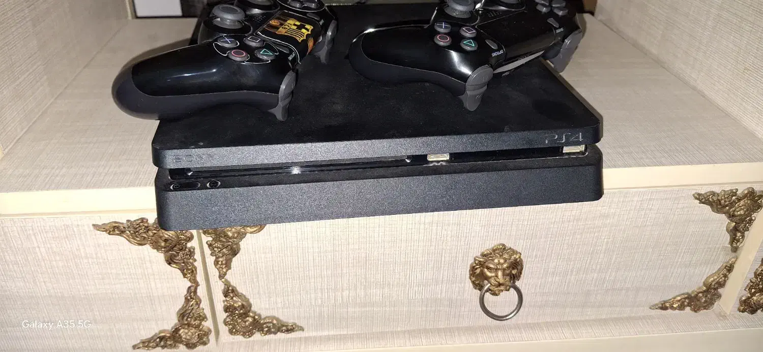 فروش ps4همراه با دو دسته|کنسول، بازی ویدئویی و آنلاین|بندرعباس, |دیوار