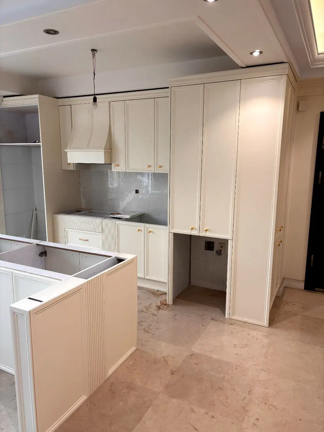 نصب کابینت و خورده کاری|خدمات پیشه و مهارت|ری, علایین|دیوار