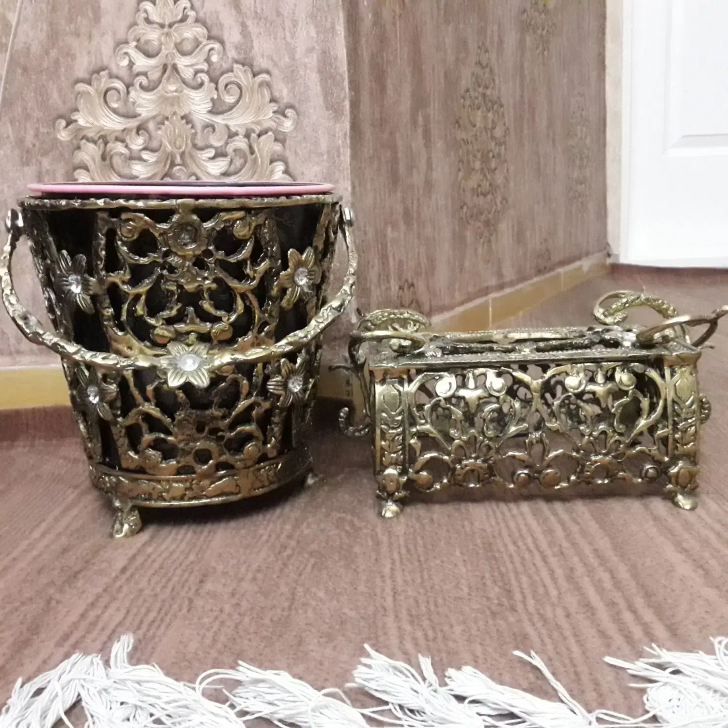 جادستمال کاغذی و سطل برنزی سنگین وزن|صنایع دستی و سایر لوازم تزئینی|خوی, |دیوار