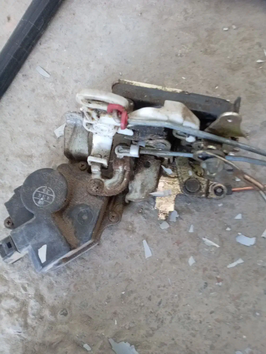 قفل|قطعات یدکی و لوازم جانبی|زرند, |دیوار