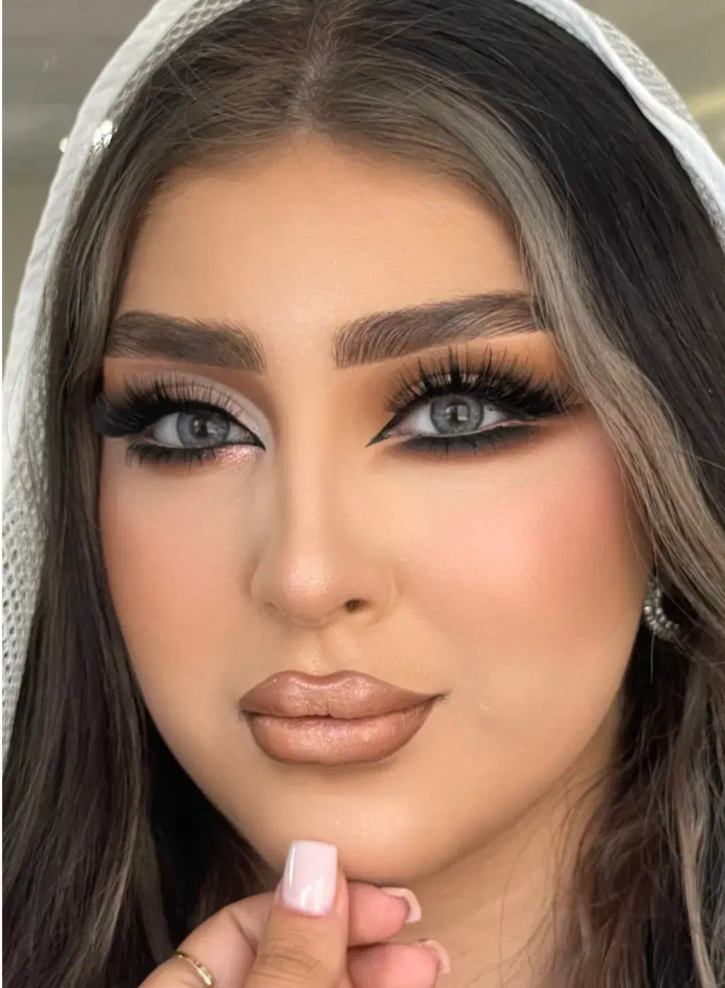 میکاپ و شینیون|خدمات آرایشگری و زیبایی|شیراز, کاراندیش|دیوار