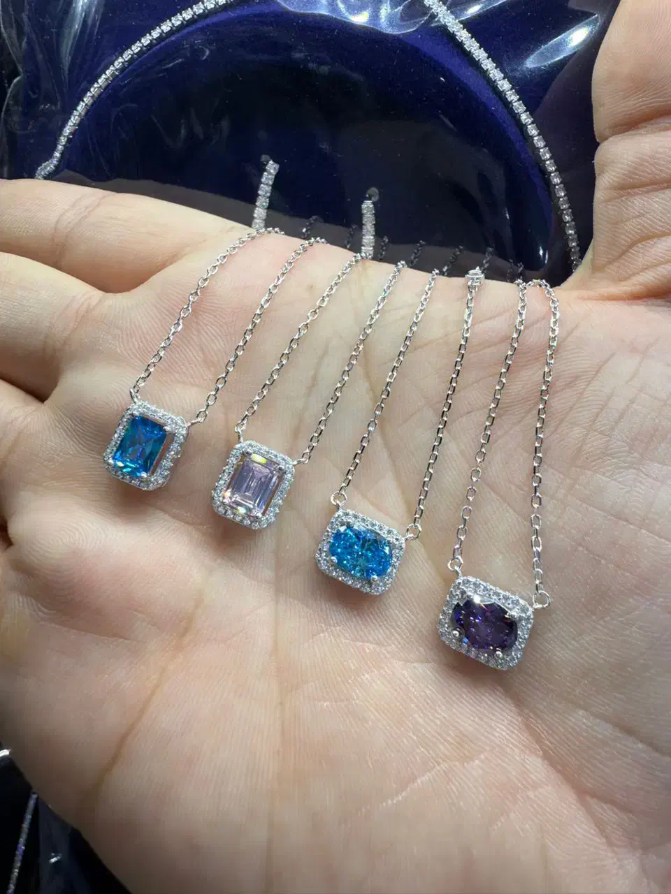 گردنبند های نقره زنانه مناسب روز زن|جواهرات|اهواز, کیانپارس |دیوار