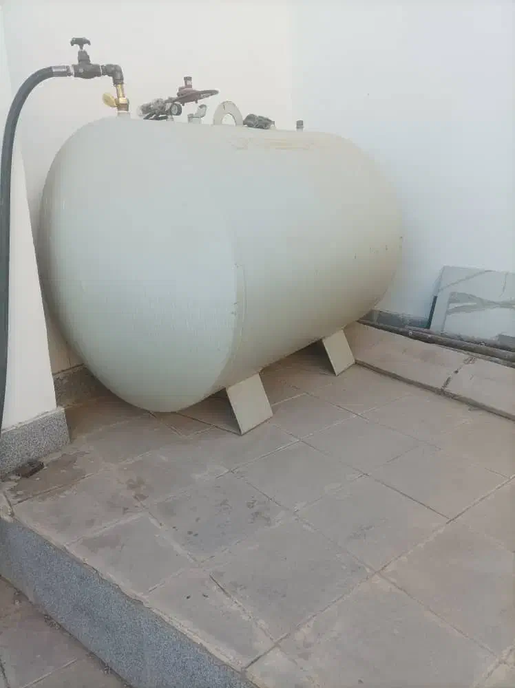 گاز مایع شارژ مخزن LPG|خدمات پیشه و مهارت|آبسرد, |دیوار