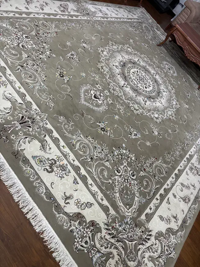 قالی ۱۲ متری|فرش|شیروان (خراسان), |دیوار