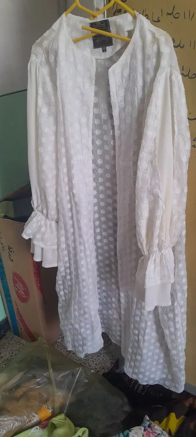 مانتو در حد نو فقط ۳بار پوشیده شدن|لباس|دهدشت, |دیوار